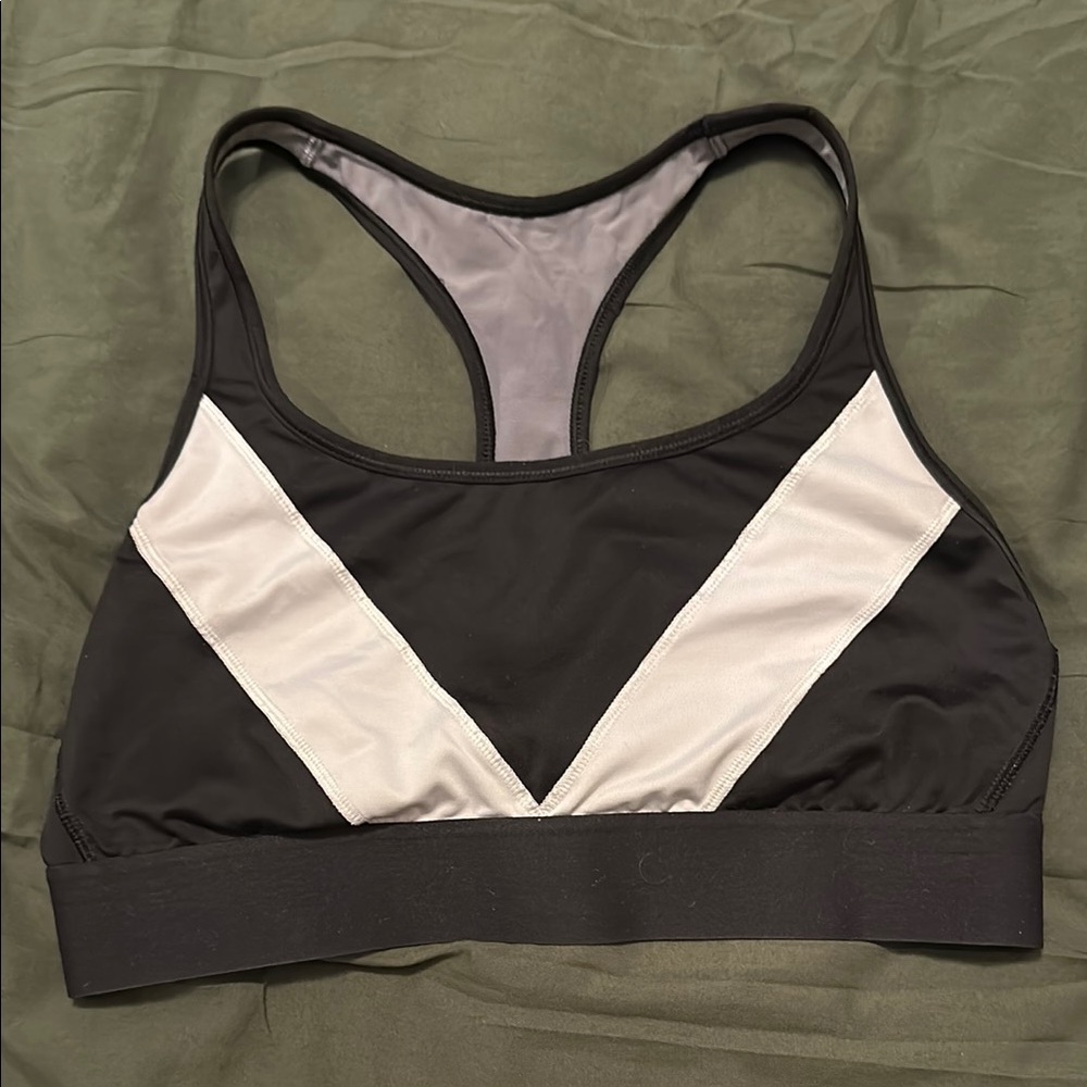 Victoria’s Secret - Black and White Sports Bra - L